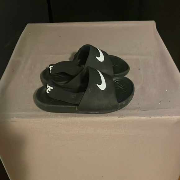 Nike slides kids size 7C - Picture 1 of 7